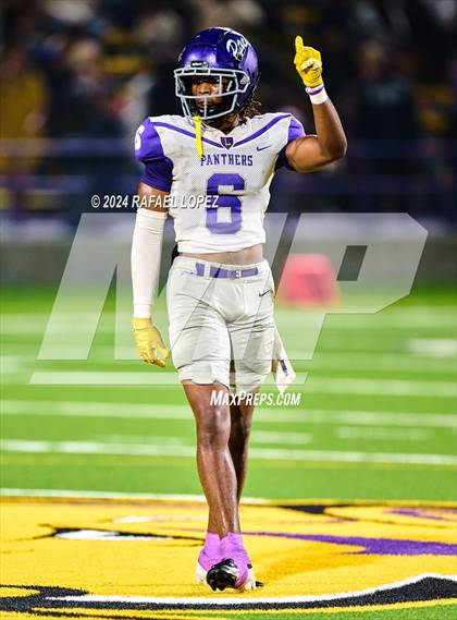 Thumbnail 2 in Lufkin @ Ball photogallery.