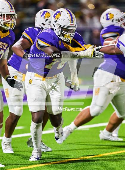 Thumbnail 3 in Lufkin @ Ball photogallery.