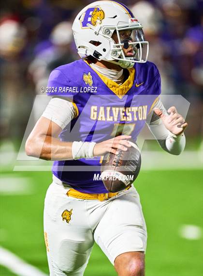 Thumbnail 2 in Lufkin @ Ball photogallery.