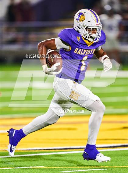 Thumbnail 3 in Lufkin @ Ball photogallery.