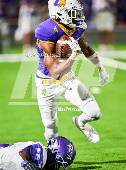 Thumbnail 1 in Lufkin @ Ball photogallery.