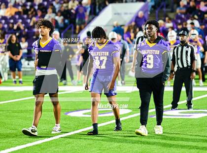 Thumbnail 1 in Lufkin @ Ball photogallery.