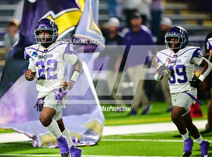 Thumbnail 3 in Lufkin @ Ball photogallery.