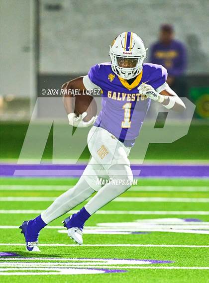 Thumbnail 3 in Lufkin @ Ball photogallery.
