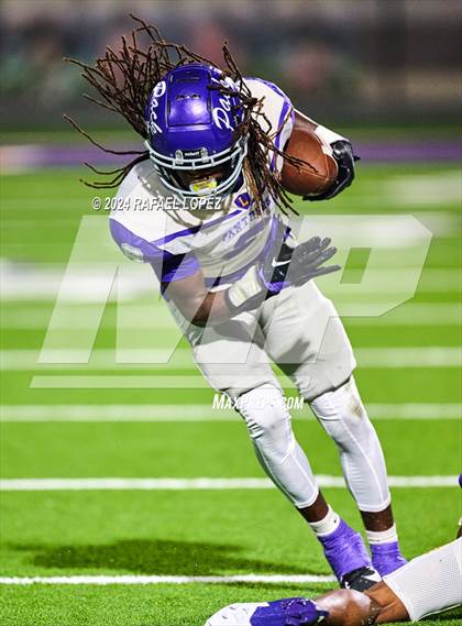 Thumbnail 1 in Lufkin @ Ball photogallery.