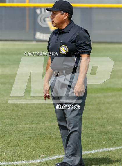 Thumbnail 2 in Garey vs Malibu (CIF SS D5 Semifinal) photogallery.