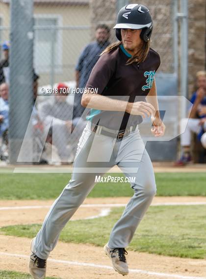 Thumbnail 2 in Garey vs Malibu (CIF SS D5 Semifinal) photogallery.