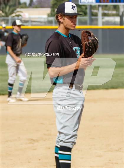 Thumbnail 3 in Garey vs Malibu (CIF SS D5 Semifinal) photogallery.