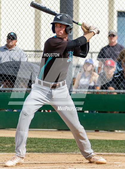 Thumbnail 3 in Garey vs Malibu (CIF SS D5 Semifinal) photogallery.