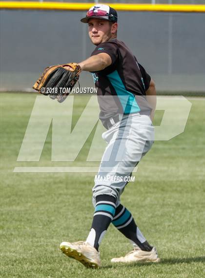 Thumbnail 2 in Garey vs Malibu (CIF SS D5 Semifinal) photogallery.
