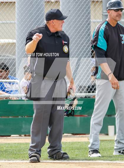 Thumbnail 3 in Garey vs Malibu (CIF SS D5 Semifinal) photogallery.