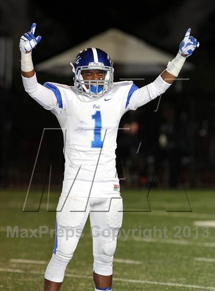Thumbnail 2 in Palisades vs. Harvard-Westlake photogallery.