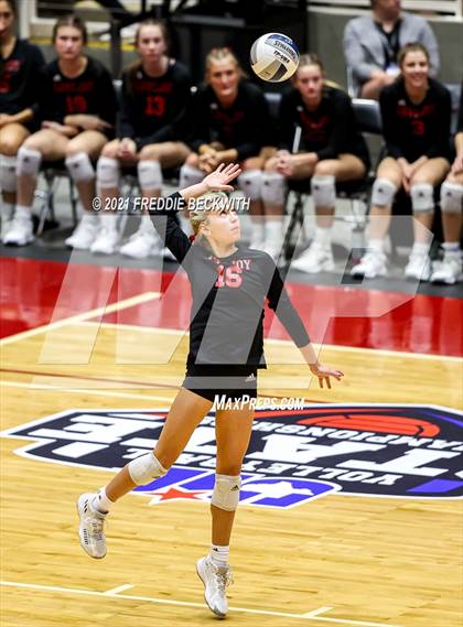 Thumbnail 2 in Lovejoy vs. Manvel (UIL Volleyball 5A Semi-Finals)  photogallery.