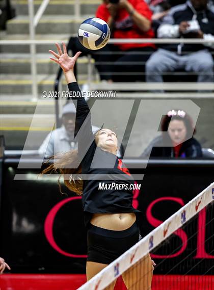 Thumbnail 3 in Lovejoy vs. Manvel (UIL Volleyball 5A Semi-Finals)  photogallery.