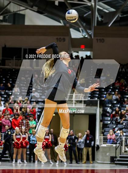 Thumbnail 2 in Lovejoy vs. Manvel (UIL Volleyball 5A Semi-Finals)  photogallery.
