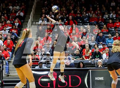 Thumbnail 3 in Lovejoy vs. Manvel (UIL Volleyball 5A Semi-Finals)  photogallery.