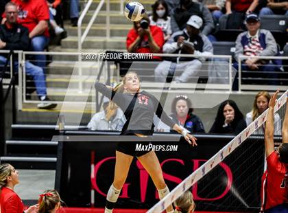 Thumbnail 2 in Lovejoy vs. Manvel (UIL Volleyball 5A Semi-Finals)  photogallery.