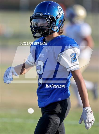 Thumbnail 2 in Clovis @ Frontier photogallery.