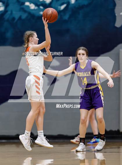 Thumbnail 2 in Post Falls vs Lewiston  photogallery.