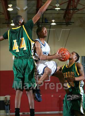 Thumbnail 1 in Hillsboro vs Centennial (AAA District 11 League - Semifinal) photogallery.