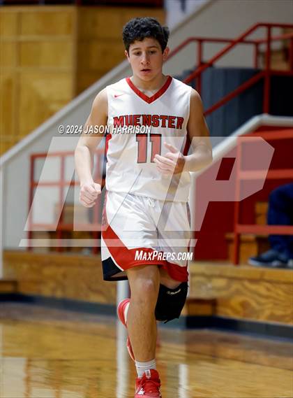 Thumbnail 3 in Collinsville @ Muenster photogallery.