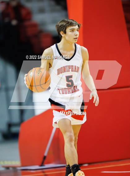 Thumbnail 1 in Osceola vs. Doniphan-Trumbull photogallery.