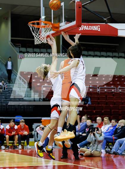 Thumbnail 2 in Osceola vs. Doniphan-Trumbull photogallery.