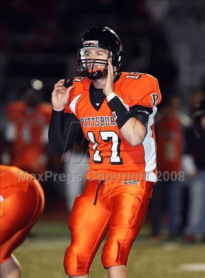 Thumbnail 3 in Pittsburg vs. De La Salle (CIF NCS D1 Final) photogallery.