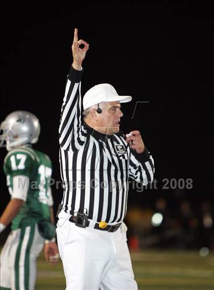 Thumbnail 3 in Pittsburg vs. De La Salle (CIF NCS D1 Final) photogallery.