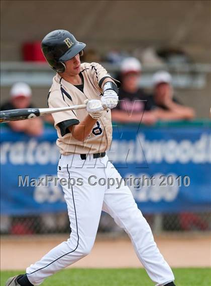 Thumbnail 3 in East Ridge vs. Stillwater (Section 4AAA Playoffs) photogallery.