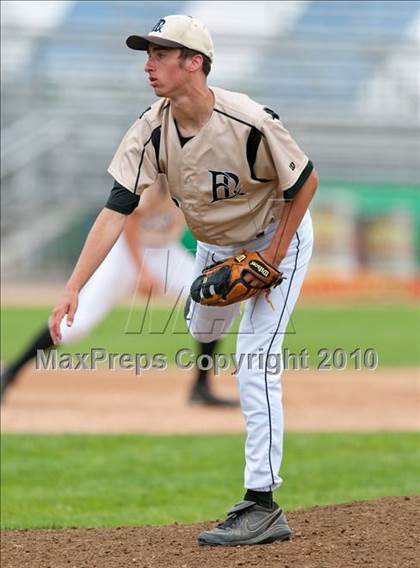 Thumbnail 2 in East Ridge vs. Stillwater (Section 4AAA Playoffs) photogallery.