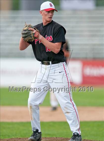 Thumbnail 2 in East Ridge vs. Stillwater (Section 4AAA Playoffs) photogallery.