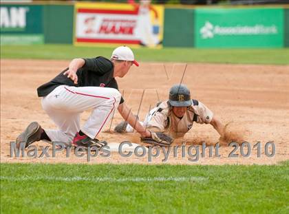 Thumbnail 1 in East Ridge vs. Stillwater (Section 4AAA Playoffs) photogallery.