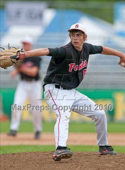 Thumbnail 3 in East Ridge vs. Stillwater (Section 4AAA Playoffs) photogallery.