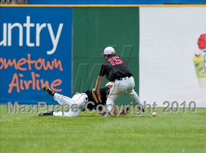 Thumbnail 3 in East Ridge vs. Stillwater (Section 4AAA Playoffs) photogallery.