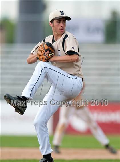 Thumbnail 3 in East Ridge vs. Stillwater (Section 4AAA Playoffs) photogallery.