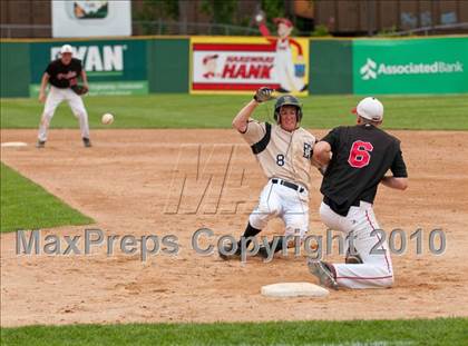 Thumbnail 1 in East Ridge vs. Stillwater (Section 4AAA Playoffs) photogallery.