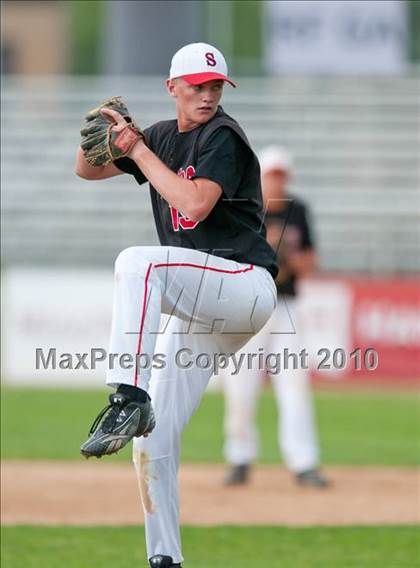 Thumbnail 3 in East Ridge vs. Stillwater (Section 4AAA Playoffs) photogallery.