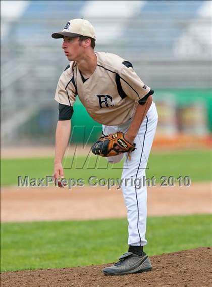 Thumbnail 1 in East Ridge vs. Stillwater (Section 4AAA Playoffs) photogallery.