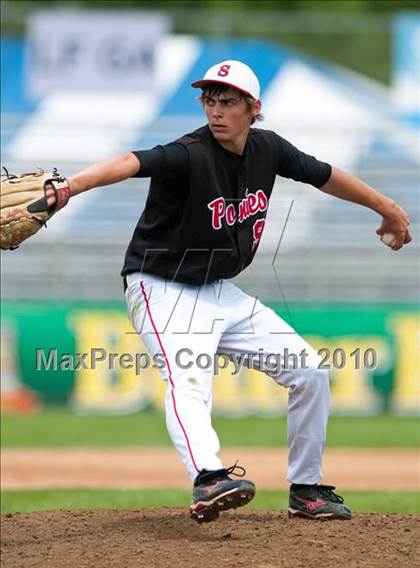 Thumbnail 3 in East Ridge vs. Stillwater (Section 4AAA Playoffs) photogallery.