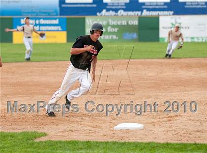 Thumbnail 3 in East Ridge vs. Stillwater (Section 4AAA Playoffs) photogallery.