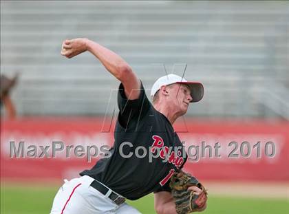 Thumbnail 2 in East Ridge vs. Stillwater (Section 4AAA Playoffs) photogallery.