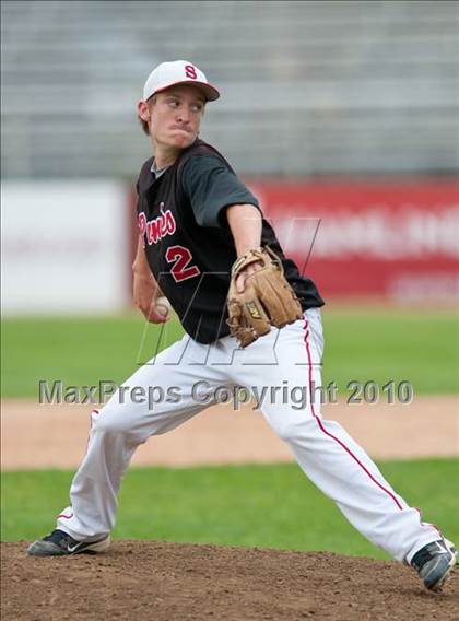 Thumbnail 1 in East Ridge vs. Stillwater (Section 4AAA Playoffs) photogallery.