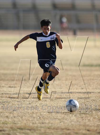 Thumbnail 2 in Flowing Wells vs. Douglas (Chris Maier Soccer Tournament) photogallery.