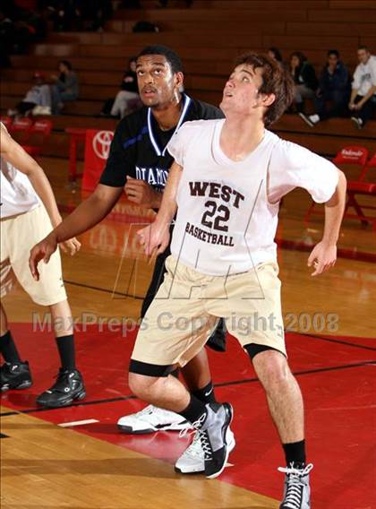 Thumbnail 2 in West Torrance vs. Diamond Ranch (Pacific Shores Tournament) photogallery.