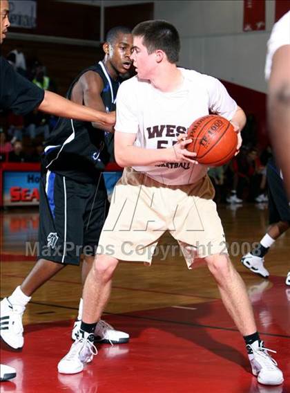 Thumbnail 3 in West Torrance vs. Diamond Ranch (Pacific Shores Tournament) photogallery.
