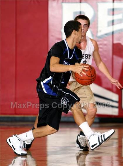 Thumbnail 2 in West Torrance vs. Diamond Ranch (Pacific Shores Tournament) photogallery.
