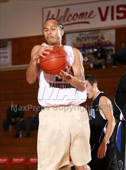 Thumbnail 3 in West Torrance vs. Diamond Ranch (Pacific Shores Tournament) photogallery.