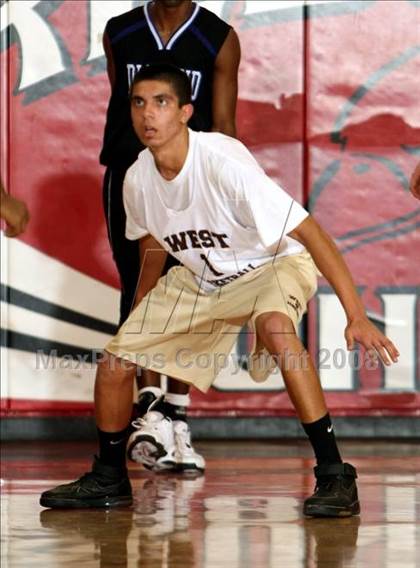 Thumbnail 2 in West Torrance vs. Diamond Ranch (Pacific Shores Tournament) photogallery.