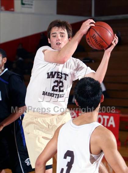 Thumbnail 3 in West Torrance vs. Diamond Ranch (Pacific Shores Tournament) photogallery.